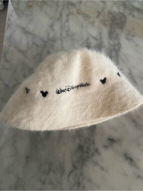 Vintage Disney fur Bucket Hat with Black Mickey Accents